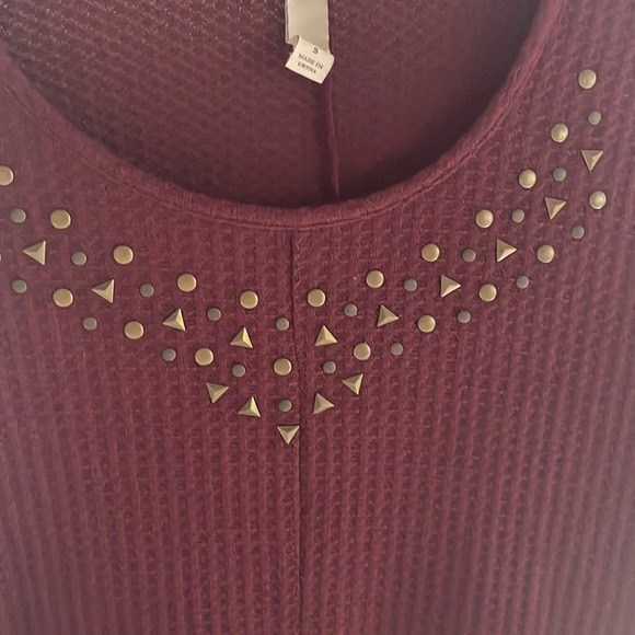 Knox Rose Deep Wine Color Long Sleeve Shark bite hem Sz S - Picture 4 of 7